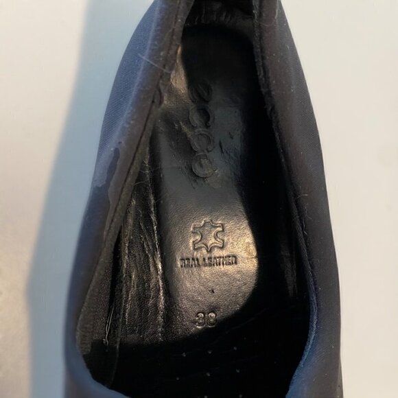 ECCO Slip On Shoes Black Closed Toe Stretch 38 - Picture 7 of 8